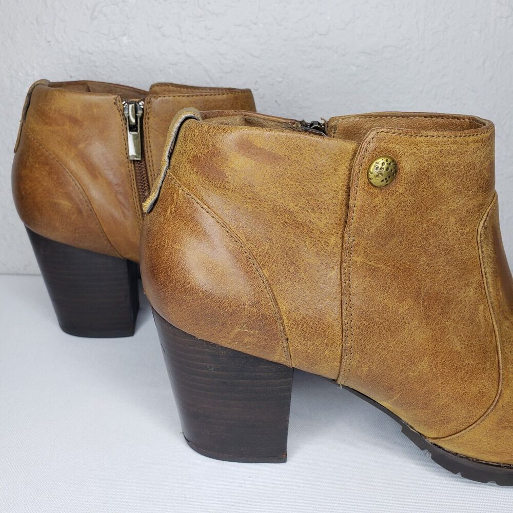 Clarks Indigo Women’s Distressed Brown Leather Ankle Boots Heels Sz US 11M - Picture 4 of 14